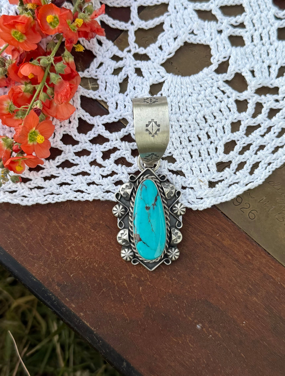 The King Pendant