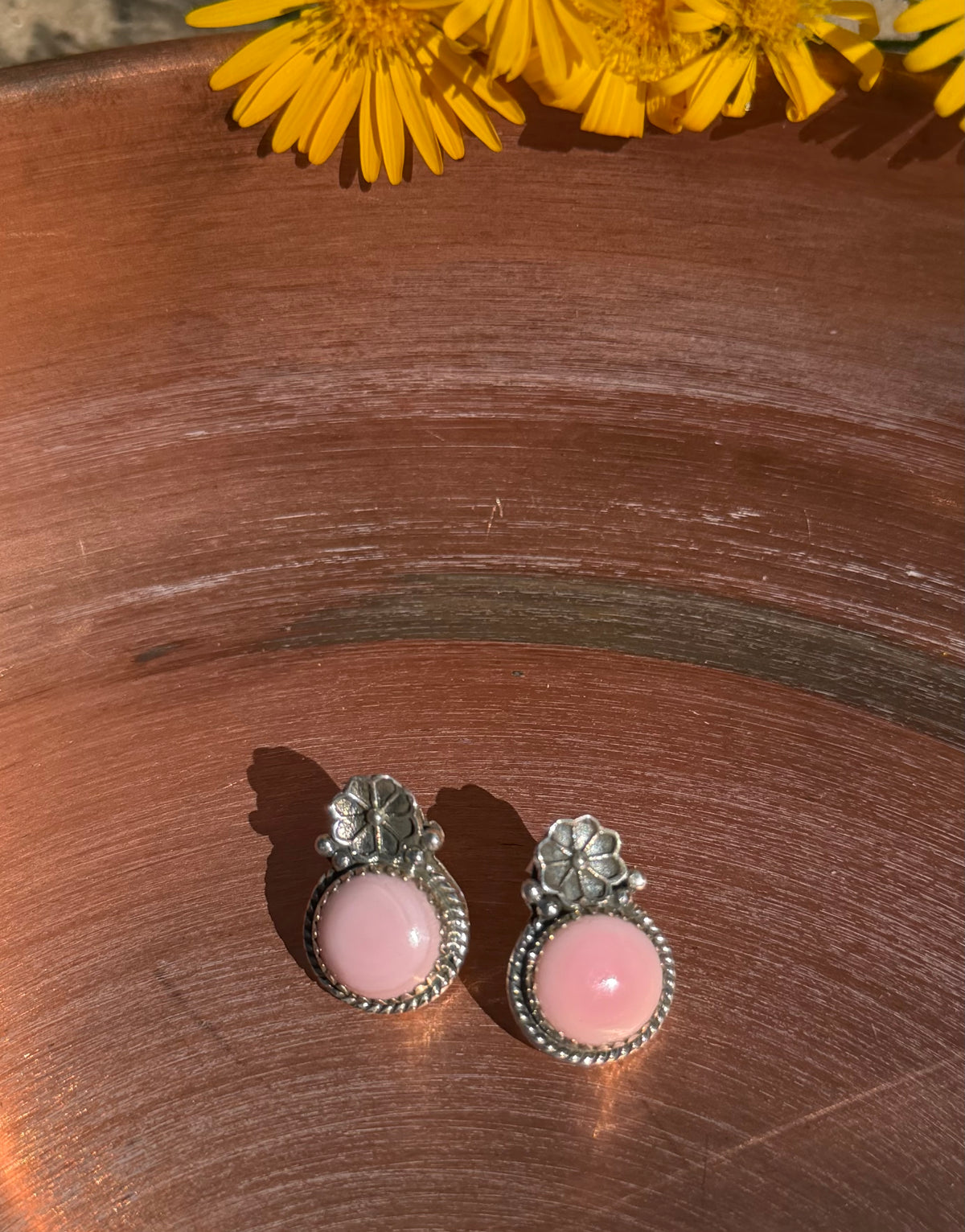 The Cersei Studs