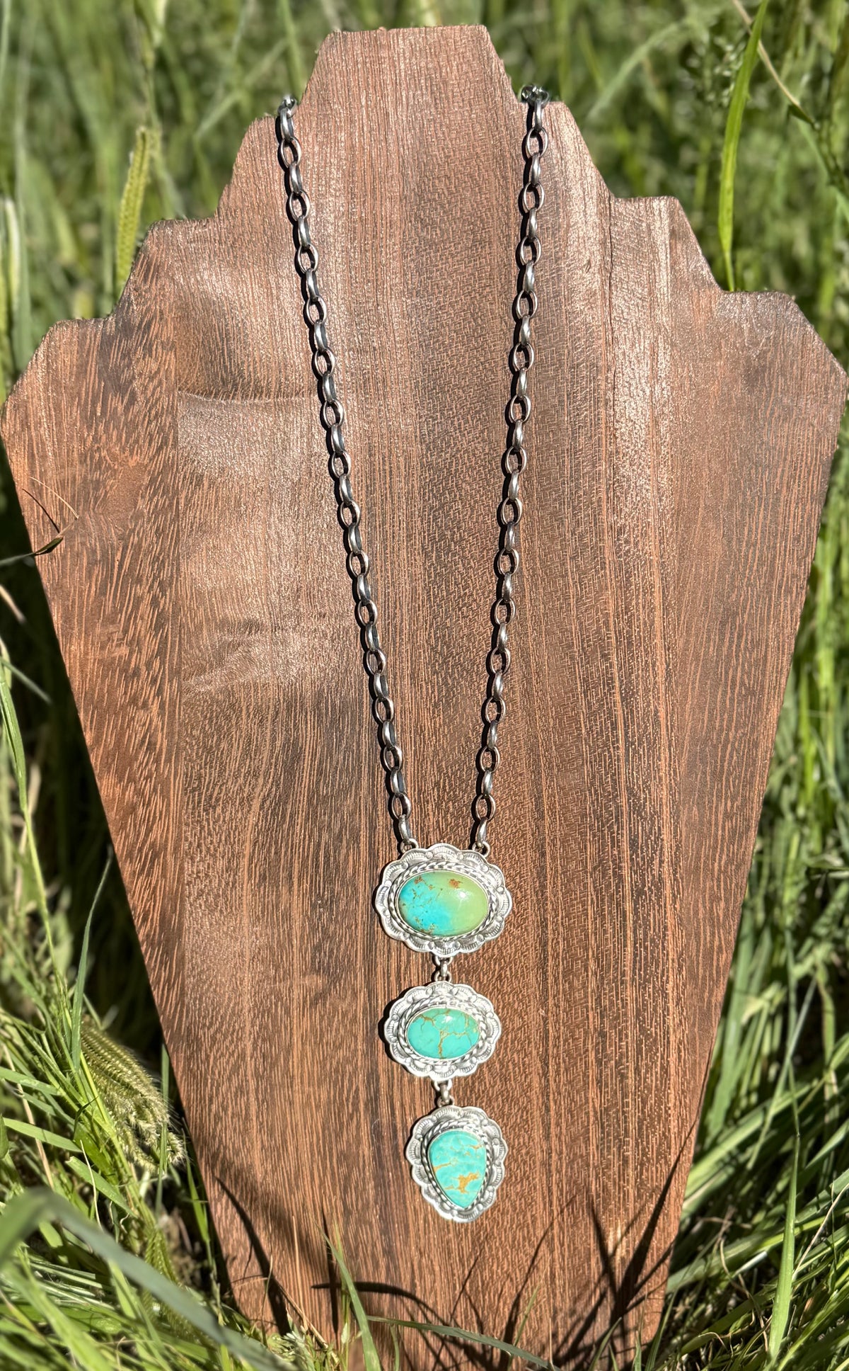 The Ladigo Lariat Necklace