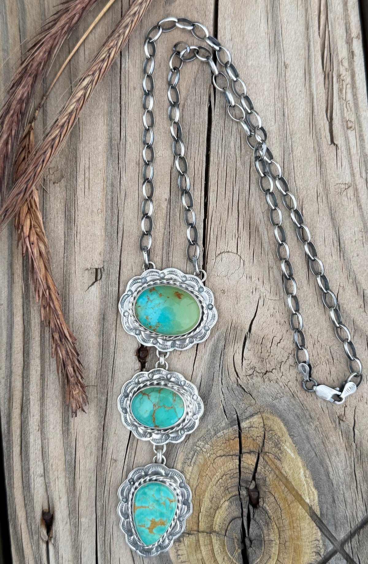 The Ladigo Lariat Necklace