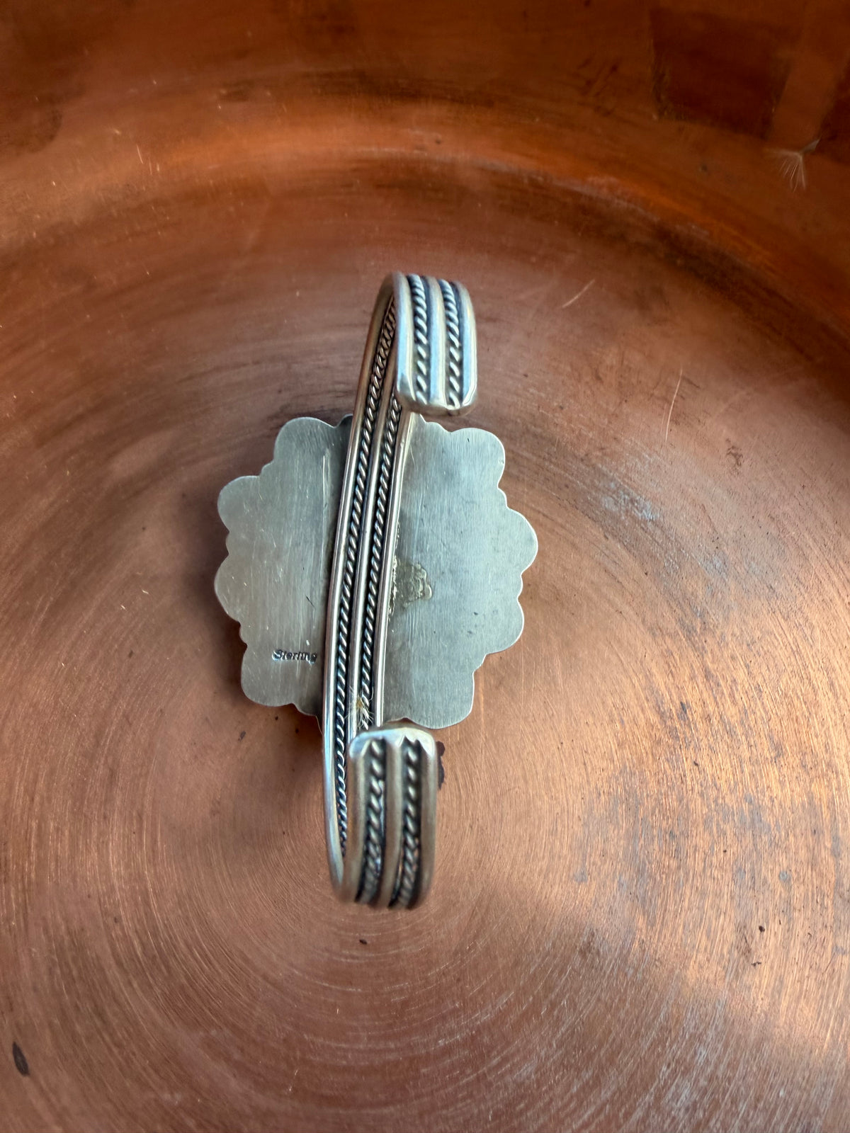 The Deka Cuff