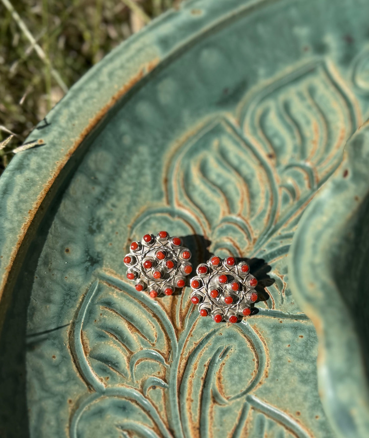 The Jewels Earrings - Red Spiny