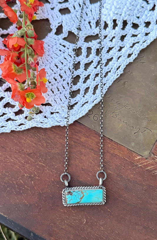 The Kahl Bar Necklace
